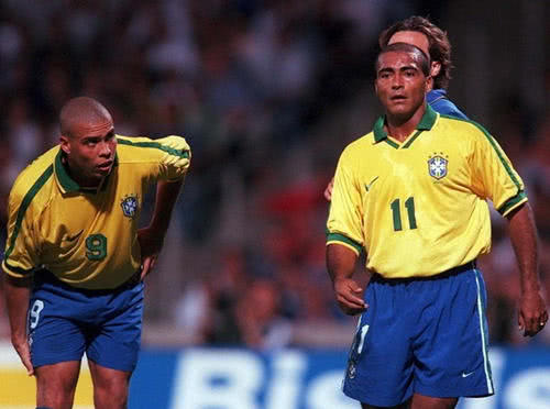 场将产生怎 场将产生怎