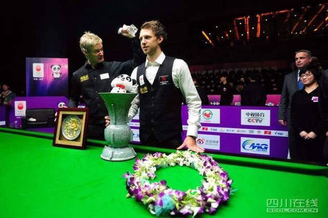 防守稳健 防守稳健