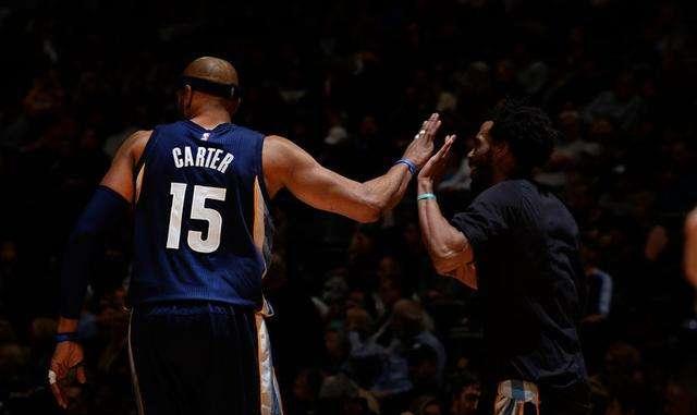 让人隐隐看 让人隐隐看